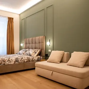 33 Napoli