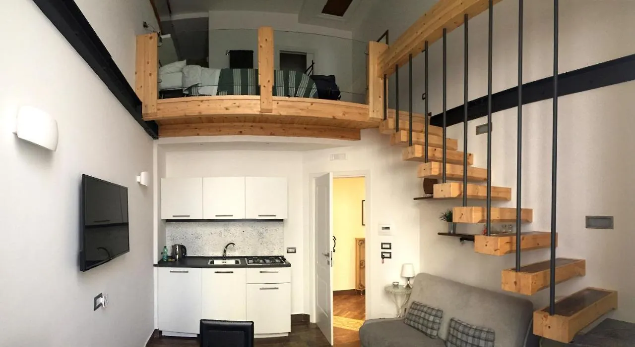 מלון נאפולי Casa Cesira 0*,  איטליה